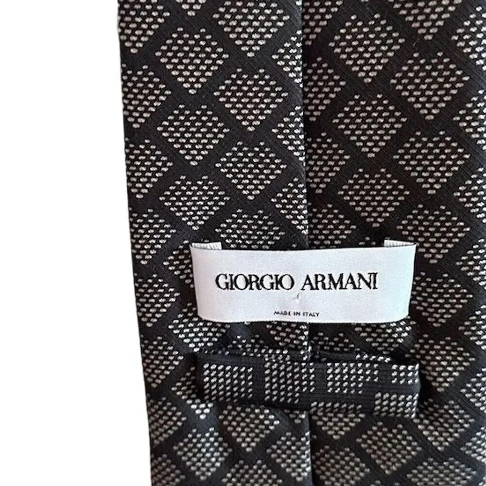 Giorgio‎ Armani Vintage Men's black Silver Geometric Silk Tie Made in Italy - Picture 4 of 15